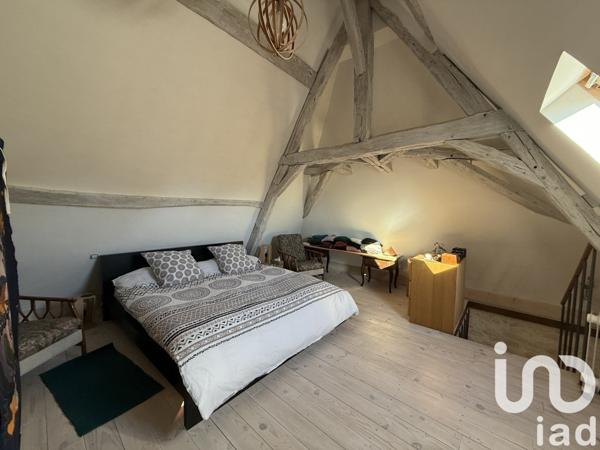 Maison 14 pièces de 263 m² à Saint-Aubin-de-Lanquais (24560)