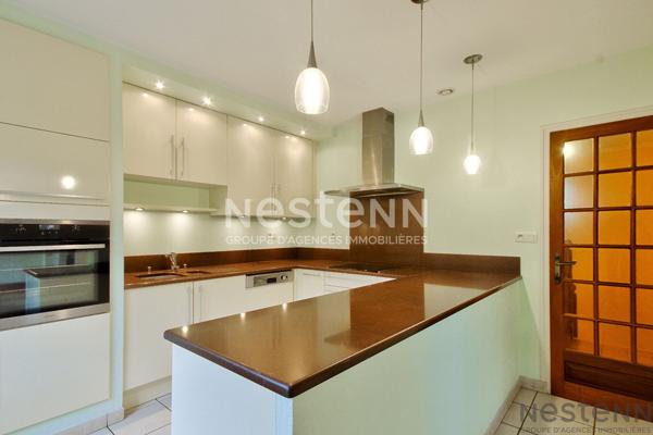 MAISON DE VILLE QUARTIER SAINT MICHEL 5 CHAMBRES AVEC GARAGE ET JARDIN CLOS