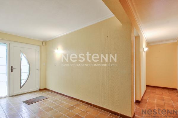 MAISON DE VILLE QUARTIER SAINT MICHEL 5 CHAMBRES AVEC GARAGE ET JARDIN CLOS