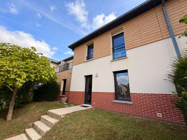 Maison de 6 pièces située à Compiègne proche Polyclinique Saint Côme