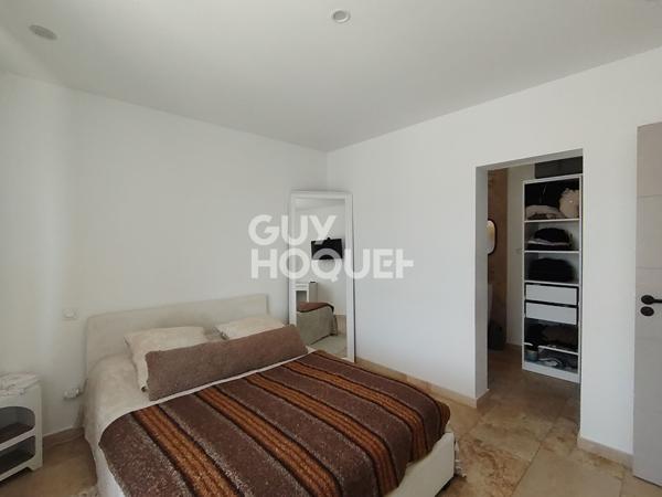 Carpentras - Maison R+1 - 279 m² (dont véranda 48 m²) - 5 chambres, 2 garages, Piscine et Forage