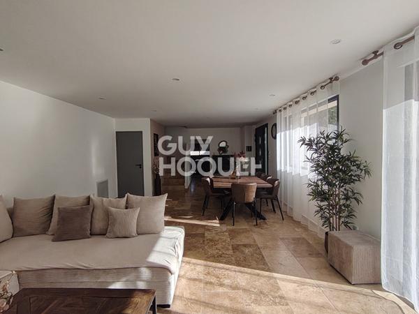 Carpentras - Maison R+1 - 279 m² (dont véranda 48 m²) - 5 chambres, 2 garages, Piscine et Forage