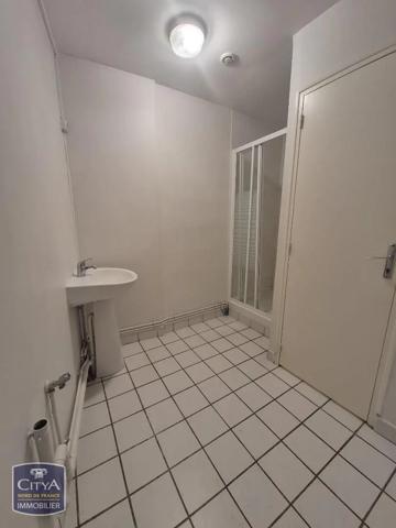 Appartement à louer 3 pièces 75.56m² Maubeuge (59600)