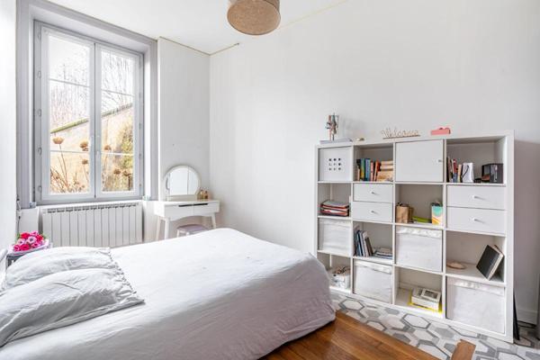 "Secteur marché couvert" Appartement avec jardin au coeur de Villefranche Sur Saône 4 pièce(s) 96.38 m2