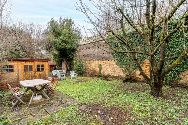 "Secteur marché couvert" Appartement avec jardin au coeur de Villefranche Sur Saône 4 pièce(s) 96.38 m2