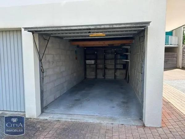 Parking à louer Royan (17200)