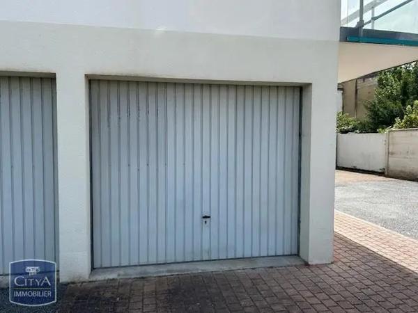 Parking à louer Royan (17200)