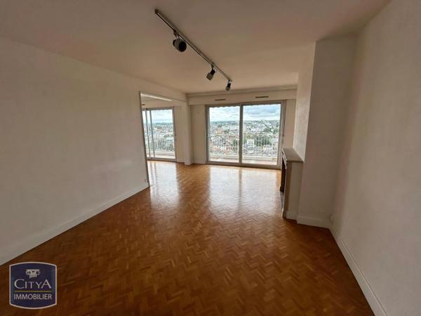 Appartement à louer 2 pièces 89.42m² Cholet (49300)