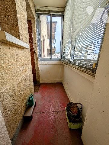 Exclu T3 rue Breteuil avec balcon, loggia, cave et garage double.