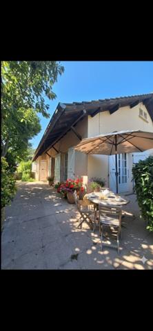 Maison individuelle en impasse calme absolue et lumière