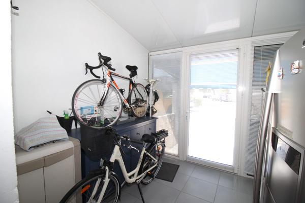 MARINA à vendre 2 pièces + cabine à PORT CAMARGUE (30)