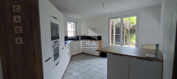 Maison familiale 4 chambres + piscine + grand terrain - Opportunité !