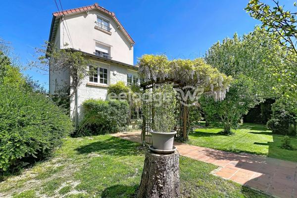 Maison à vendre 7 pièces de 184 m² à Vauréal