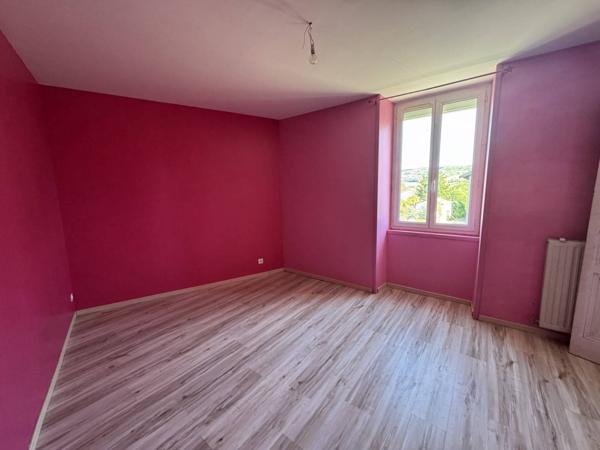 Maison T4 centre village Anneyron