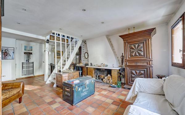 Appartement à vendre    4 pièces • 63,57 m2 Vanves