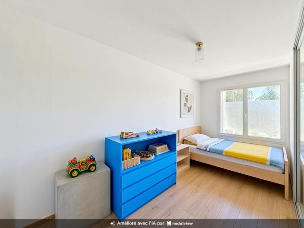 Maison rénovée avec piscine et jardin