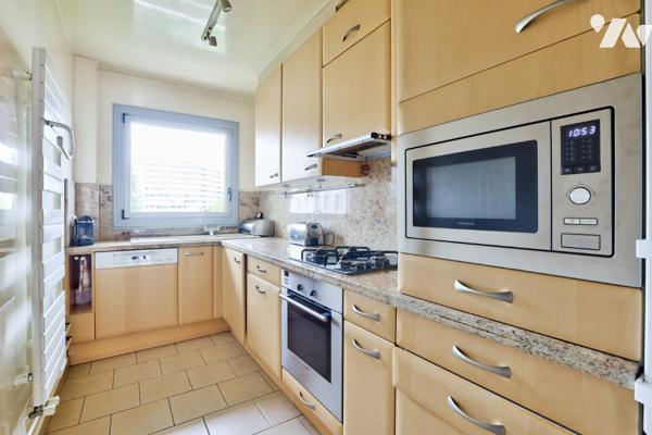 Daumesnil : appartement de 5 pièces 102,3m² avec balcons