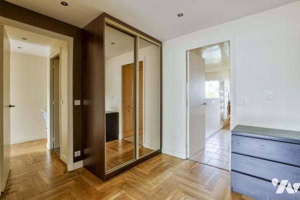 Daumesnil : appartement de 5 pièces 102,3m² avec balcons