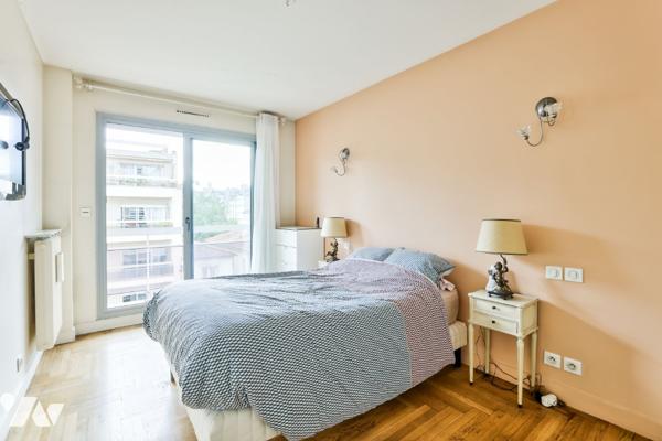 Daumesnil : appartement de 5 pièces 102,3m² avec balcons