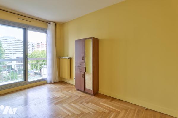 Daumesnil : appartement de 5 pièces 102,3m² avec balcons