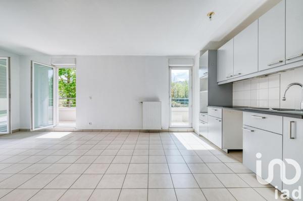 Appartement 4 pièces de 74 m² à Lognes (77185)