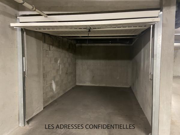 Lyon 7ème - Garage fermé
