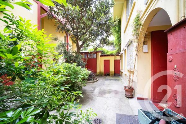 Appartement Atelier D Artiste à vendre  4 pièces - 83,60 m 2   PARIS  - 75014