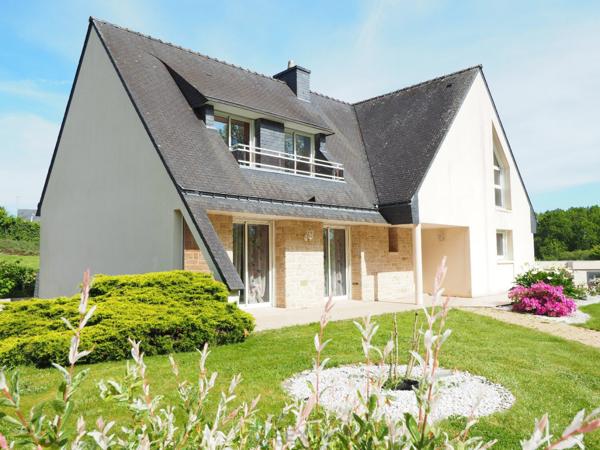 Belle maison 198 m² sur-sous sol complet Terrain 1890 m²