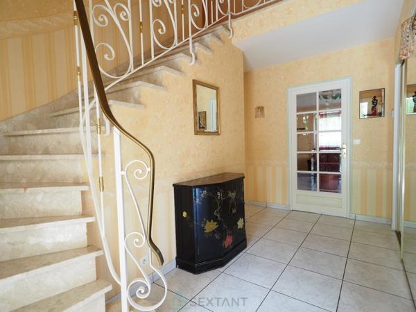 Belle maison 198 m² sur-sous sol complet Terrain 1890 m²