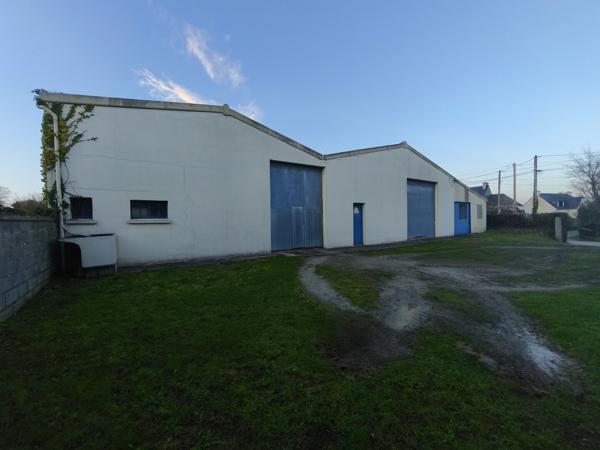 OPPORTUNITÉE À SAISIR / ENTREPOT 190 000 € H.A.I.*