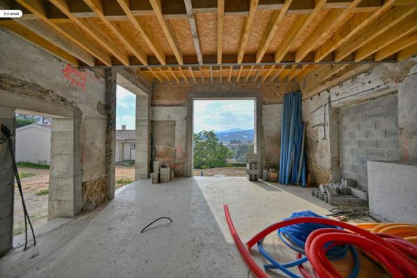 INCROYABLE PLATEAU A AMENAGER DE 190m² à THURINS (69)