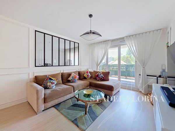 Appartement
         5 pièces
        - 100 m² Exclusivité 380 000 € *