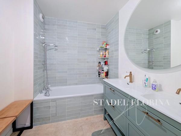 Appartement
         5 pièces
        - 100 m² Exclusivité 380 000 € *