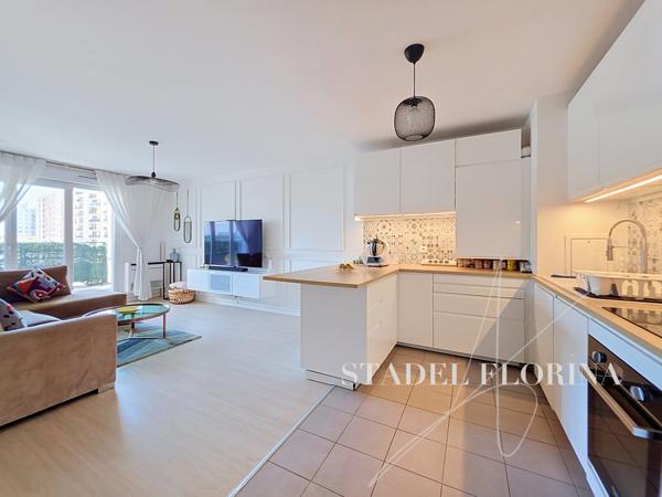 Appartement
         5 pièces
        - 100 m² Exclusivité 380 000 € *