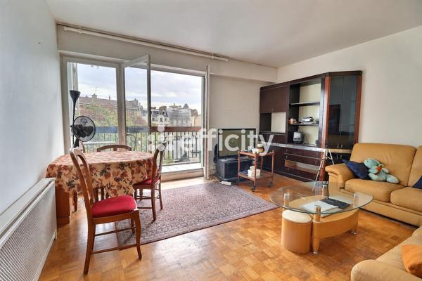 Appartement
         4 pièces
        - 77 m² 676 000 € *