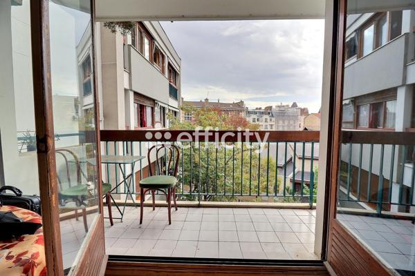 Appartement
         4 pièces
        - 77 m² 676 000 € *
