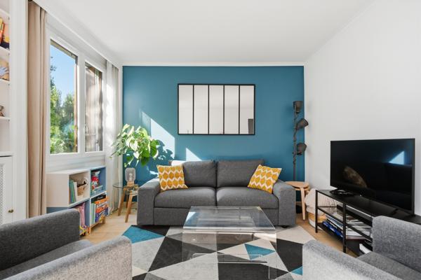 Appartement
         3 pièces
        - 60 m² Exclusivité 352 000 € *