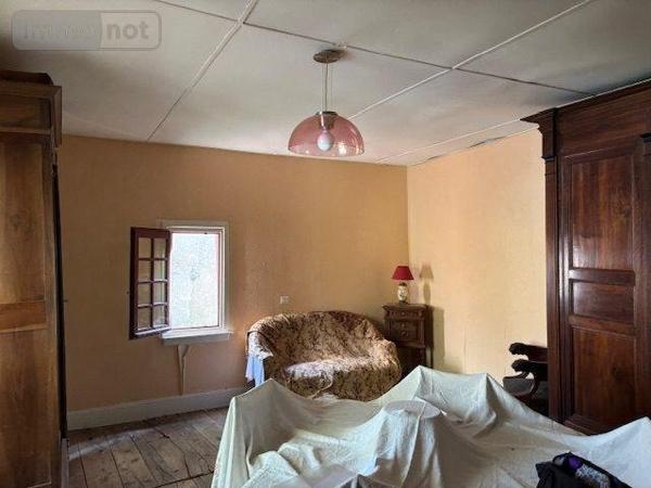 Maison individuelle à vendre à Sauveterre-de-Rouergue dans l'Aveyron (12800), ref : 1048-12013