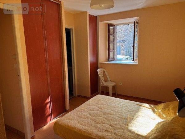 Maison individuelle à vendre à Sauveterre-de-Rouergue dans l'Aveyron (12800), ref : 1048-12013