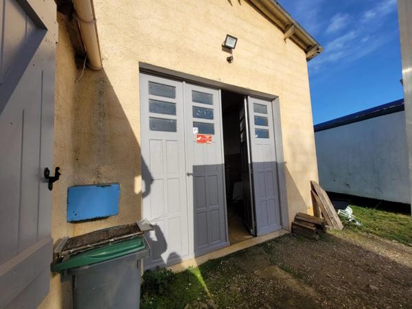 Vente Local commercial 2 pièces à Laroque-d'Olmes