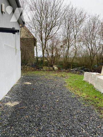 PAVILLON DE PLAIN-PIED AVEC TERRAIN