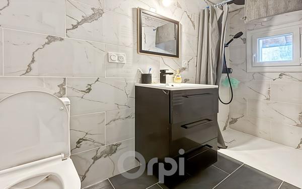 Maison à vendre    3 pièces •  La Jonchère-Saint-Maurice