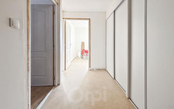 Maison à vendre    3 pièces •  La Jonchère-Saint-Maurice