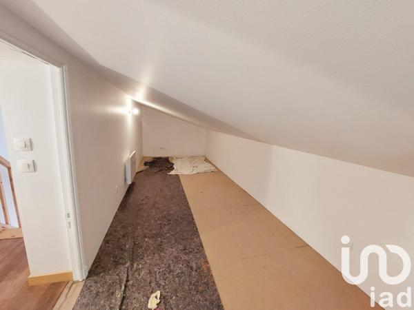 Appartement 3 pièces de 64 m² à Saint-Juéry (81160)