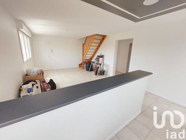 Appartement 3 pièces de 64 m² à Saint-Juéry (81160)