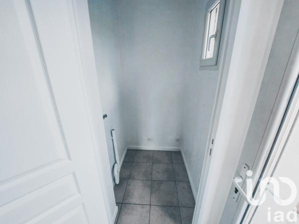 Appartement 3 pièces de 64 m² à Saint-Juéry (81160)