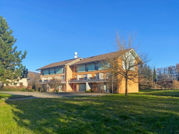 Dpt Ain (01), INVESTISSEMENT LOCATIF - LMNP géré à vendre PREVESSIN MOENS appartement T3 -