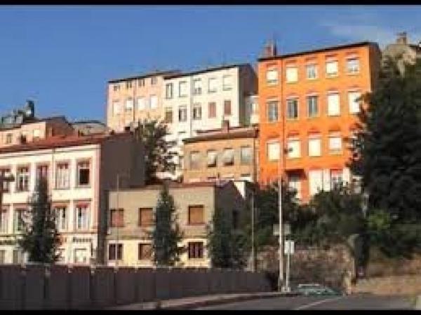 DUPLEX TYPE CANUT CLOS BISSARDON