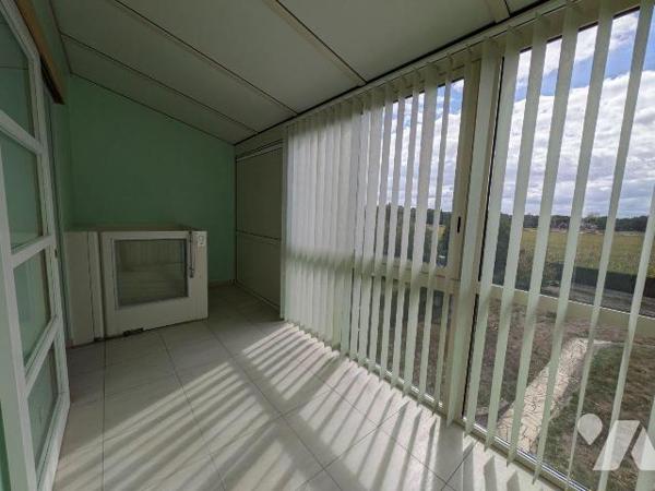 TRENTE CINQ NOTAIRES - NOUVEAUTÉ EN EXCLUSIVITÉ - A proximité du centre - cette maison de ville...