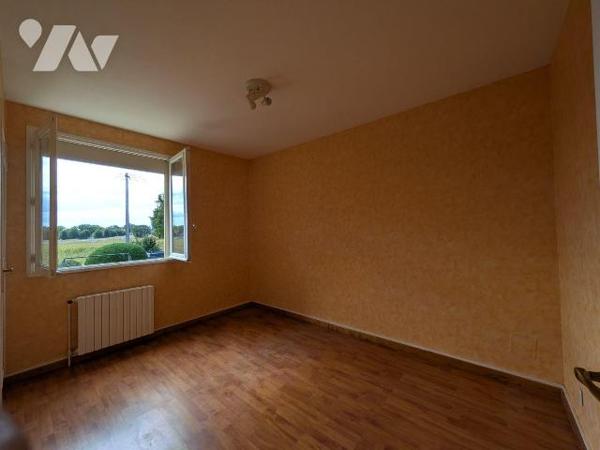 TRENTE CINQ NOTAIRES - NOUVEAUTÉ EN EXCLUSIVITÉ - A proximité du centre - cette maison de ville...